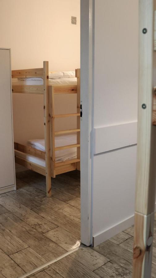 Sanera Hostel Warsawa Bagian luar foto